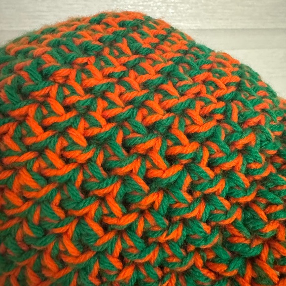 Handmade Crochet bucket hat in orange and green - Picture 6 of 6